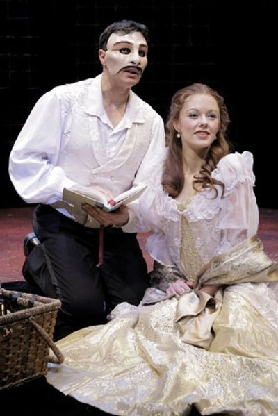 Kate Rockwell and Robert Cuccioli Photo