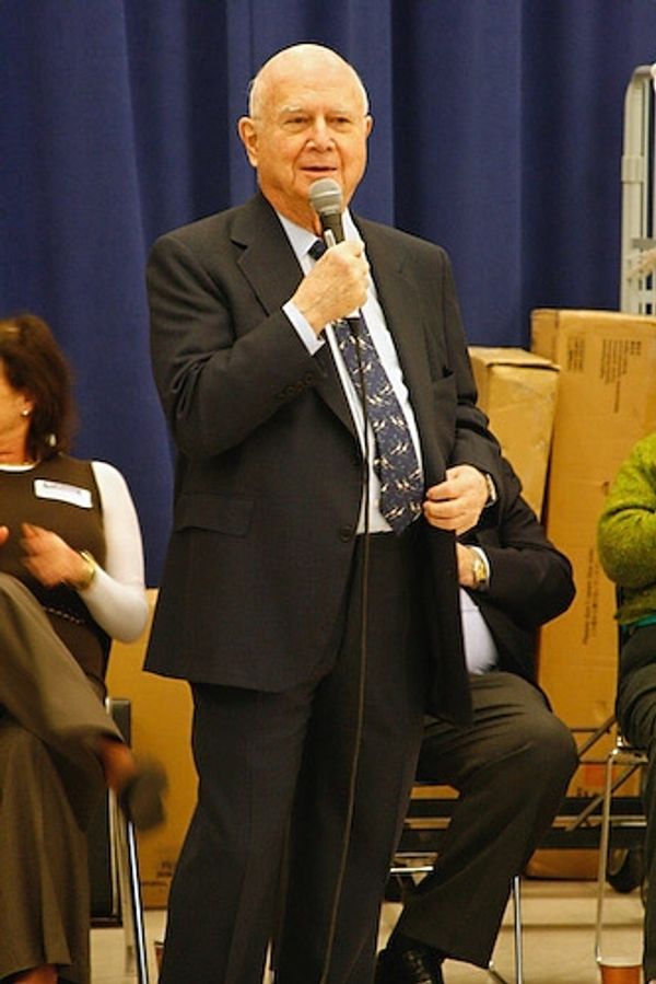 Gerald Schoenfeld
 Photo