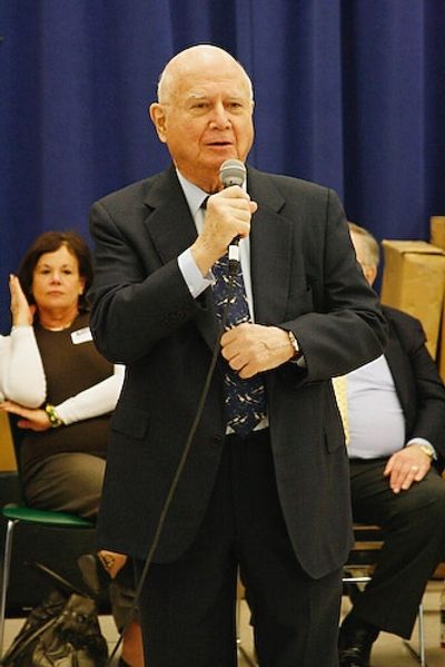 Gerald Schoenfeld
 Photo