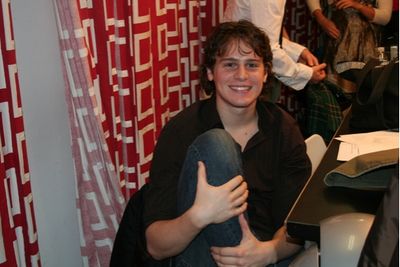 Jonathan Groff

 Photo