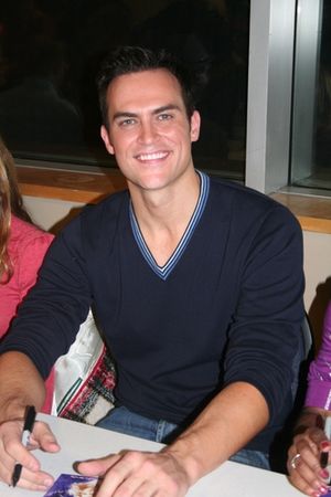 Cheyenne Jackson
 Photo