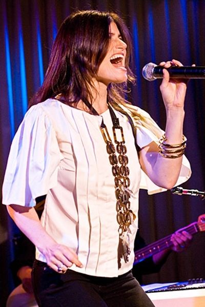 Idina Menzel Photo