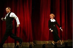 Arnie Burton and Jennifer Ferrin
@ BroadwayWorld Arnie Burton and Jennifer Ferrin
Photo