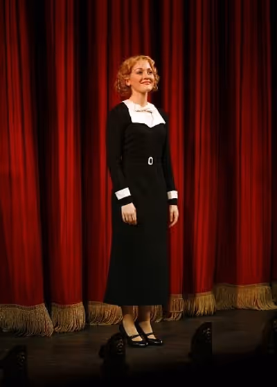 Jennifer Ferrin


 Photo