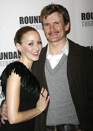 Jennifer Ferrin and Charles Edwards


 Photo