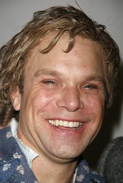 Norbert Leo Butz
 Photo