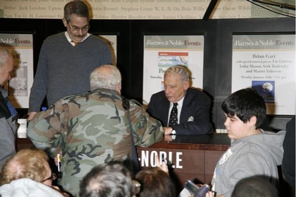 Mel Brooks signs CDs for the fans Photo