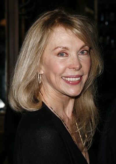 Elaine Joyce
 Photo
