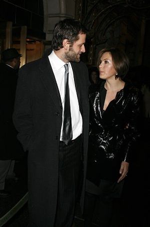 Peter Hermann and Mariska Hargitay 
 Photo
