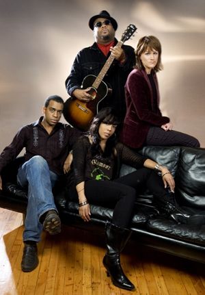 (top) Stew and Heidi Rodewald (co-composer and bassist), with Daniel Breaker and de'A Photo