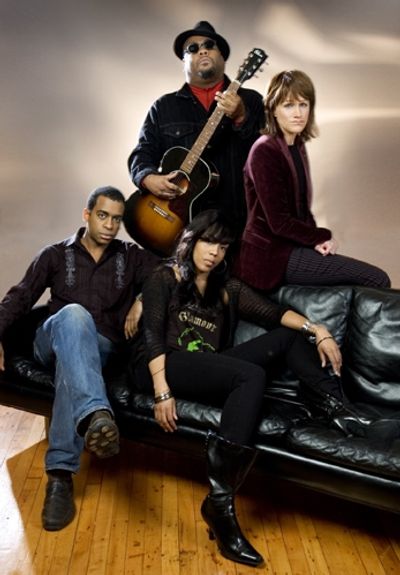 (top) Stew and Heidi Rodewald (co-composer and bassist), with Daniel Breaker and de'A Photo