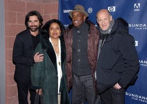 John Stamos, Phylicia Rashad, Kenny Leon and Neil Meron
@ BroadwayWorld John Stamos, Phylicia Rashad, Kenny Leon and Neil Meron
Photo