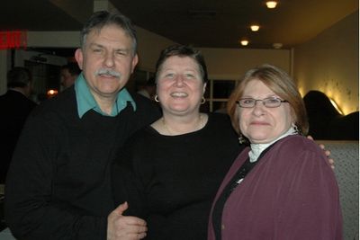Howard and Mariann Linfante Jacobson (ASL interpreter) and Lois Weiner Photo