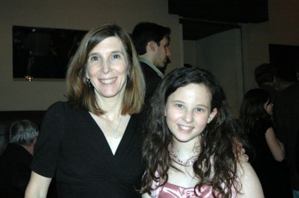 Meredith Lipson (Helen Keller) and her mom Alli Photo