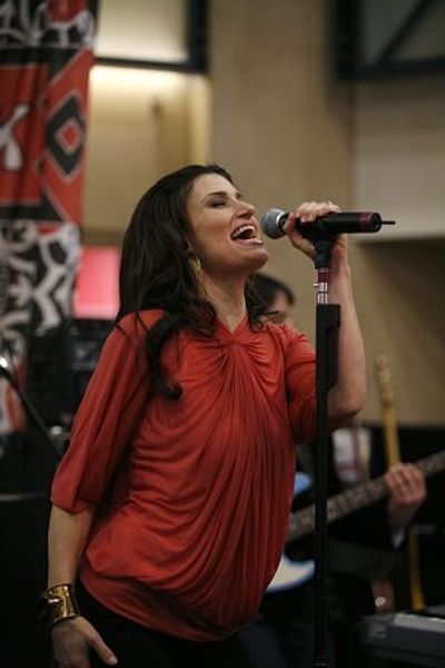 Idina Menzel Photo