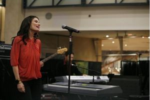 Idina Menzel Photo