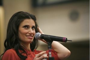 Idina Menzel Photo