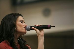 Idina Menzel Photo