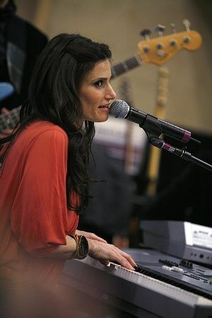 Idina Menzel Photo