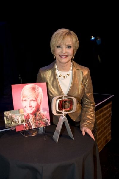 Florence Henderson: Unveiling The TV Land Pop Culture Icon Award Photo