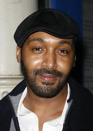 Jesse L. Martin Photo
