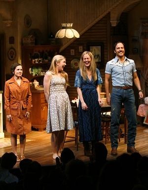 Jennifer Dundas, Lily Rabe, Sarah Paulson and Patch Darragh @ BroadwayWorld
Jennifer Dundas, Lily Rabe, Sarah Paulson and Patch Darragh Photo