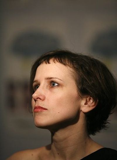 Jennifer Dundas Photo