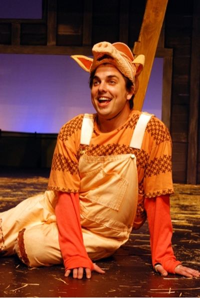 Guilford Adams as Wilbur Photo