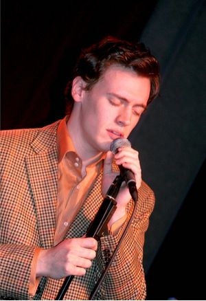 Erich Bergen Photo