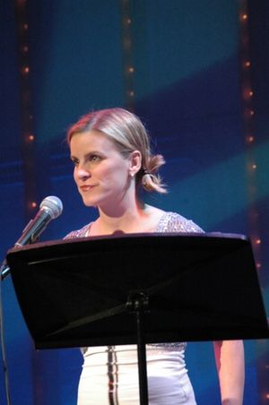 Jenn Colella Photo