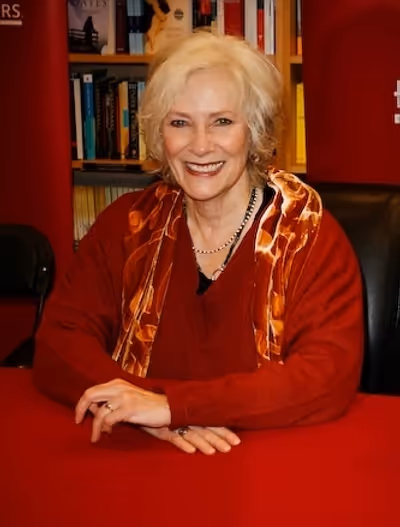Betty Buckley Photo