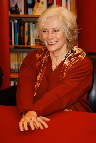 Betty Buckley Photo