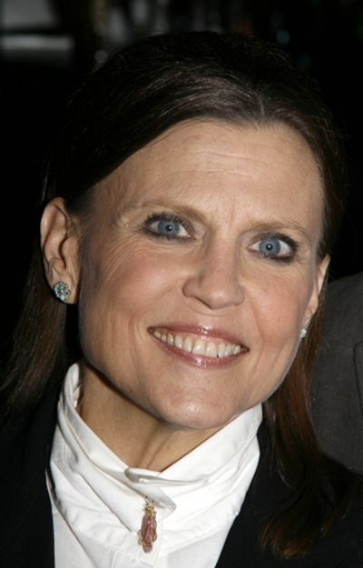 Ann Reinking
 Photo