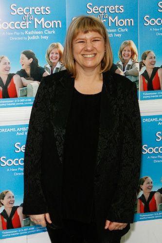Photos: 'Secrets of a Soccer Mom' Opening Night — photo 12 of 18