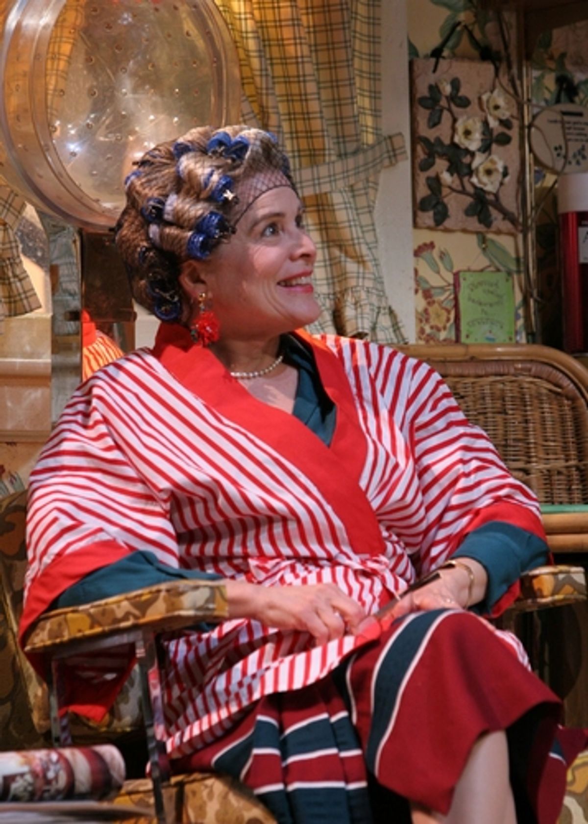 Monique Fowler (Mae Lynn Eatenton) at 