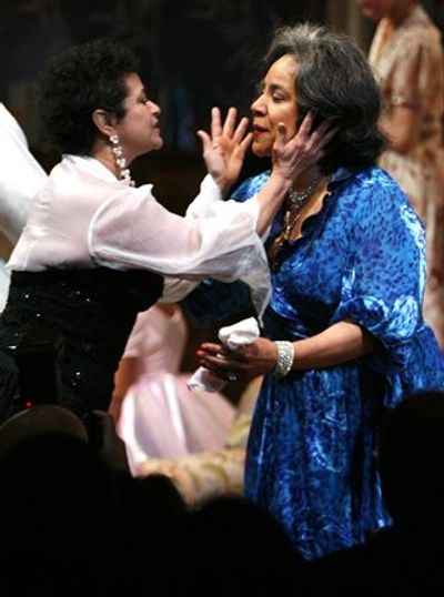 Debbie Allen (Director) and sister, Phylicia Rashad Photo
