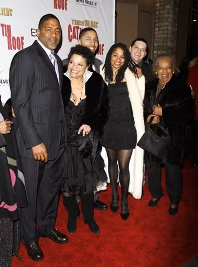 Norm Dixon and Debbie Allen with family Photo