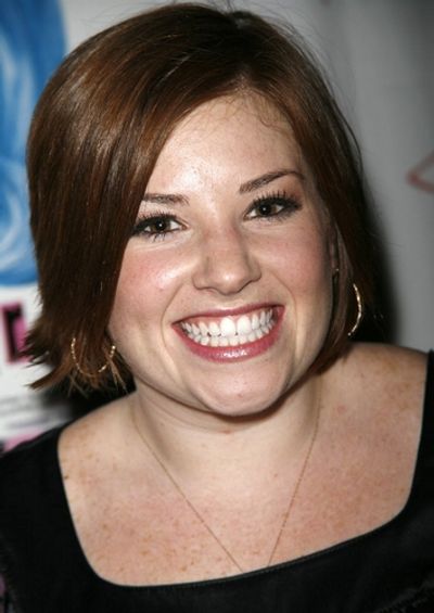 Shannon Durig Photo