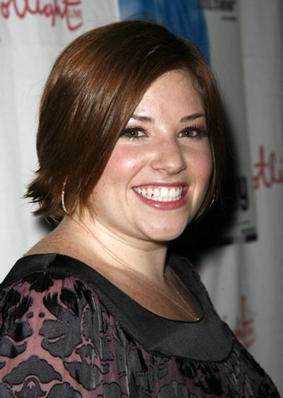 Shannon Durig Photo