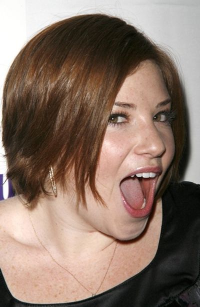 Shannon Durig Photo