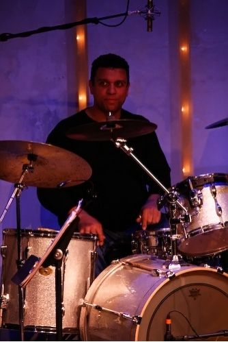 Tony Cruz Photo