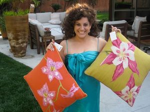 Marissa Jaret Winokur: "I begged them to let me keep the pillows!!!
I loved them! I think it's funny how when they do photo shoots for magazines
at your house they bring stuff to make your house nicer.
NO COMPLAINTS FROM ME! I GOT THE PILLOWS!" @ BroadwayWorld Marissa Jaret Winokur: "I begged them to let me keep the pillows!!!
I loved them! I Photo