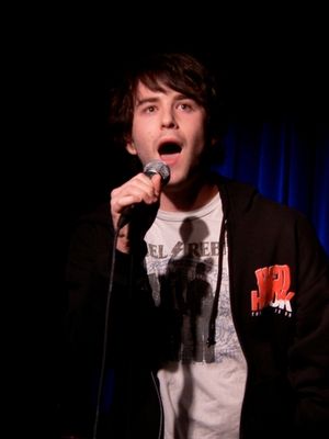 Alex Brightman Photo