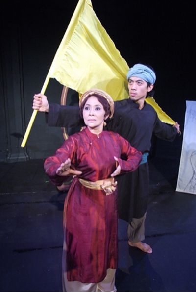 Ngoc Dang and Leon Le Photo