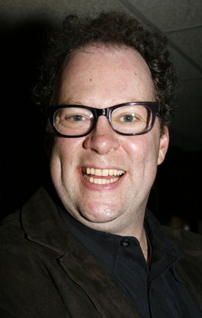 Shuler Hensley Photo