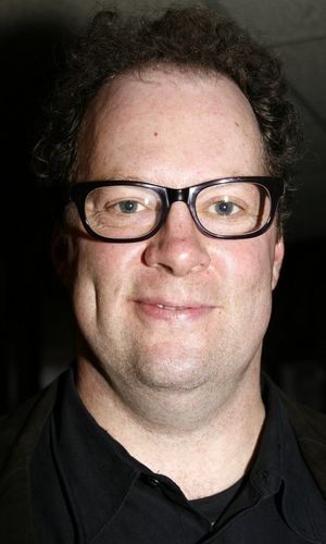 Shuler Hensley Photo