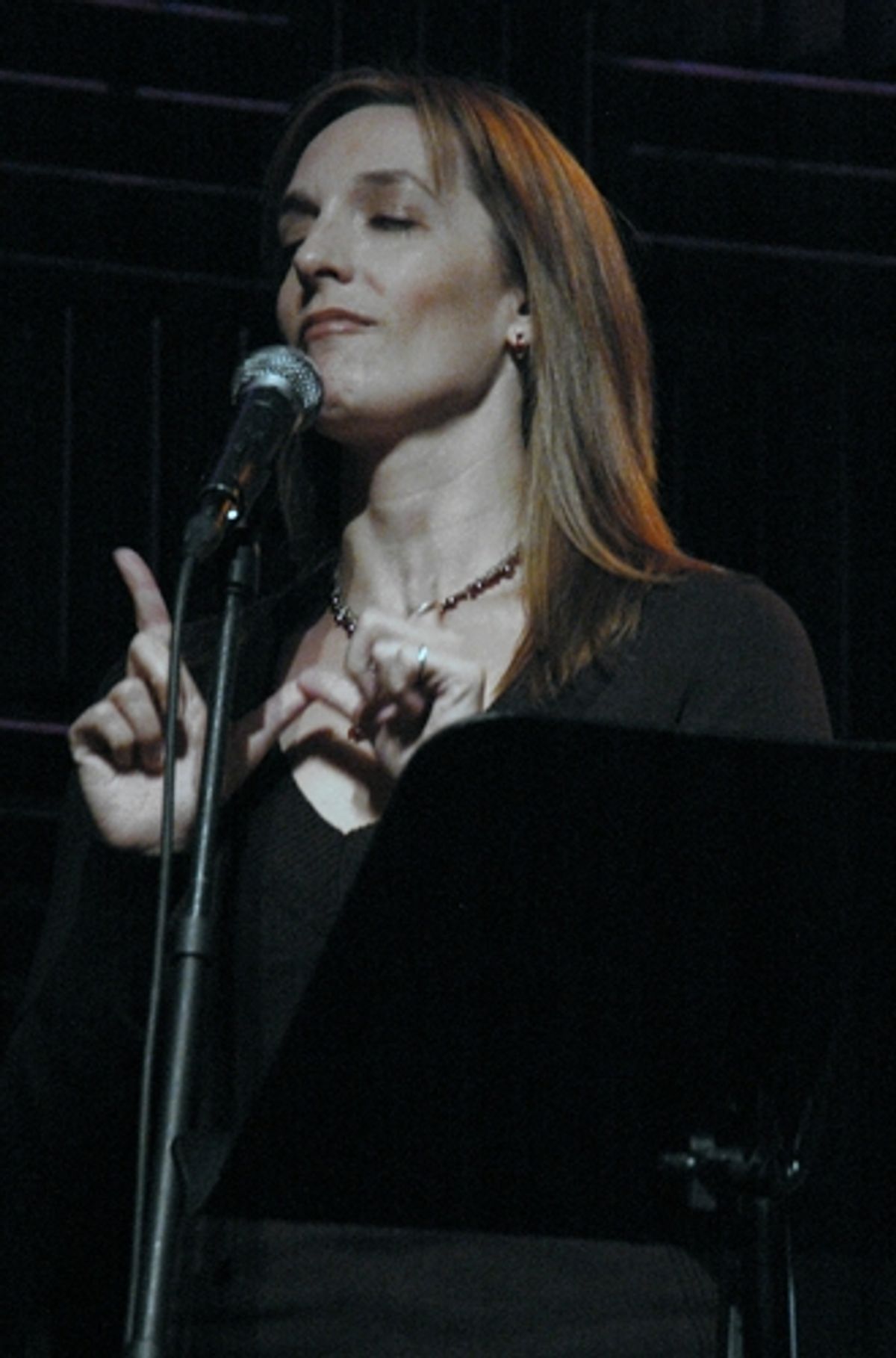 Julia Murney
 at 