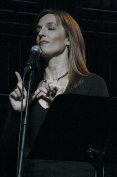 Julia Murney
 Photo