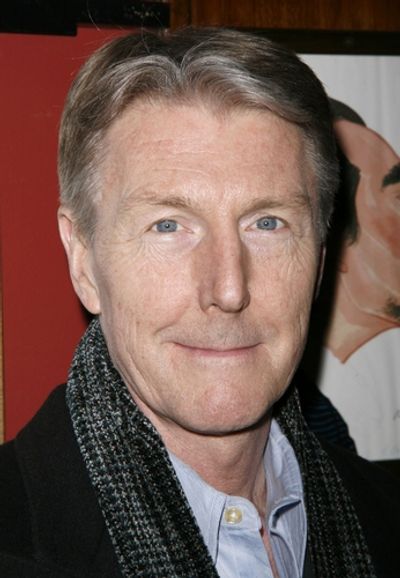 Byron Jennings
 Photo