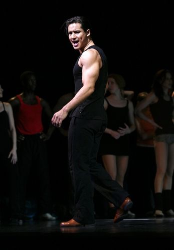 Photos: Mario Lopez Joins 'A Chorus Line' — photo 39 of 80
